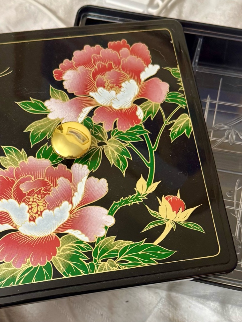 Vintage Otagiri Black Lacquer Look Trinket Box & lid W Pink Flowers Gold Knob